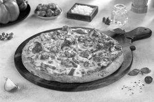 Reshmi Paneer Pizza