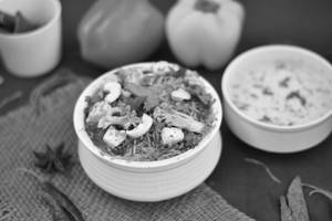 Dum Biryani With Raita