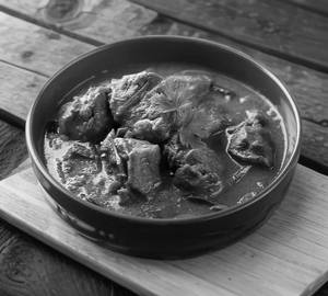 Anifa mutton kuruma