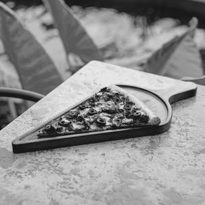Linguria Pizza (Slice).
