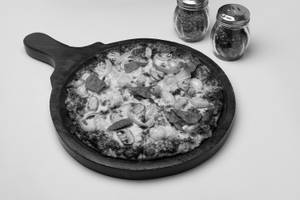 Spicy Thai Chicken Pizza