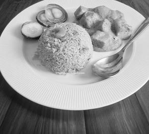 Pulao with Paneer Butter Masala