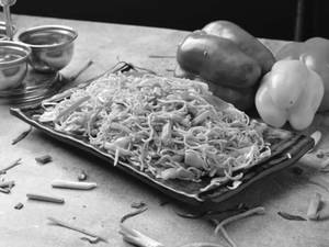 Veg Hakka Noodles