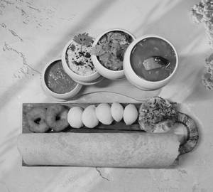 (2 Pc Mini Vada, 5 Pc Mini Idli, 1 Pc Small Uttapam & 1 Pc Small Dosa) 
