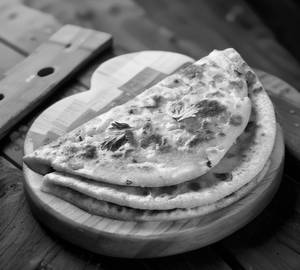 Cheese Aloo Paratha [2 Pieces]
