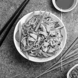 Pad thai noodles [chicken]