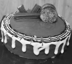 Oreo  Kitkat Chocolate Cake