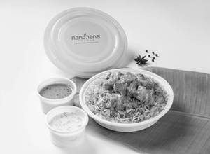 Bowl Paneer Hyderabadi Biryani