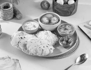 Aloo Palak - Feast Thali