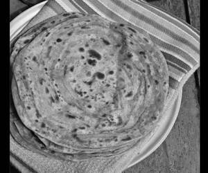 Lal Mirch Paratha