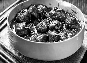 Chicken manchurian [gravy]