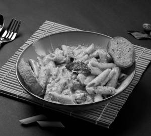 Veg Walnut Basil Pesto Pasta