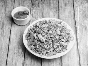 Chicken hakka noodles