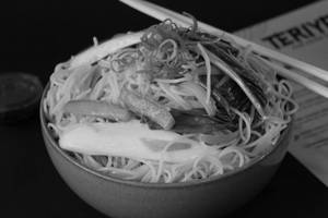 Classic Hakka Noodles Eggs