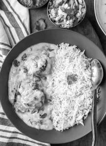 Curry Pakoda Combo