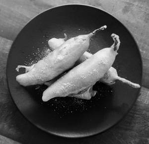 Mirchi (4 Pieces)