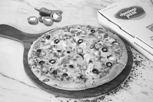 Jalepeno & Olive Pizza
