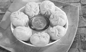 Mix veg cheese momos
