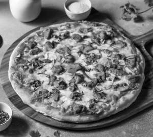 Butter Chicken Pizza