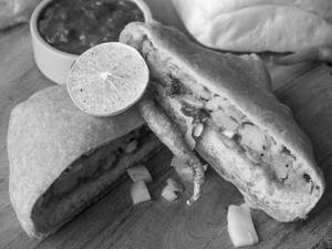 Schezwan Ulta Pav (150 Gm)