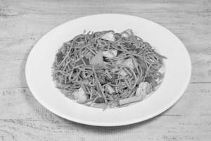 Red Rice Noodles With Paneer