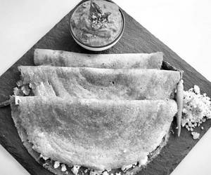 Dosa Palak Masala