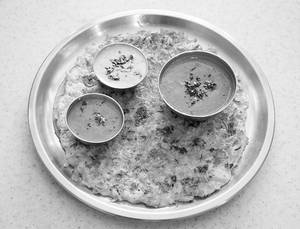 Onion Uttapam
