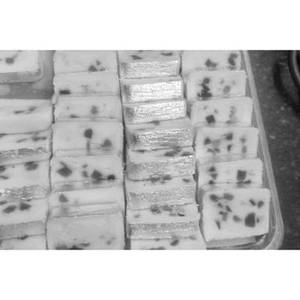 Khoya Kesar Fruit Cake [250 G]