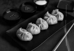 Veg Momo Steam