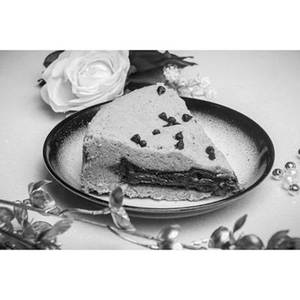 Nutella Stuffed Cookie Pie Pastry