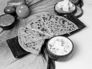 Paneer Vegetable Parantha