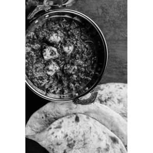 Palak Paneer With 2 Butter Roti