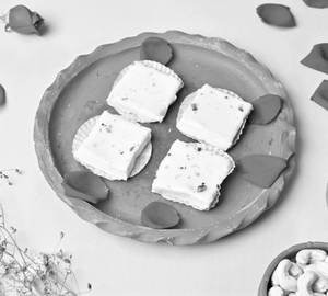 Butterscotch Malai Sandesh [4 Pieces]