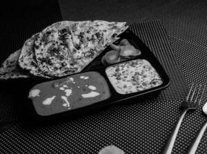 Paneer Butter Masala + 2 Naan + Raita