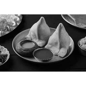 Samosa With Chutney [1 Piece]