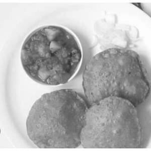 Palak Poori 2 Pc With Subzi