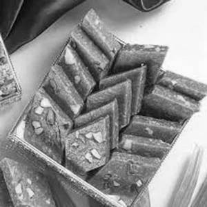 Gur Kaju Katli [250 G]