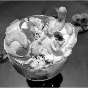 Kaju Kishmish Ice Cream