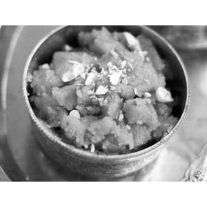 Moong Dal Halwa 100g [1 Plate]