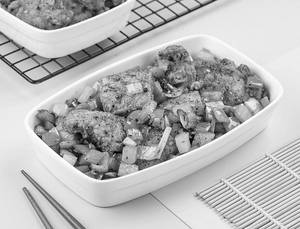 Chicken With Pepper Salt (8pcs)
