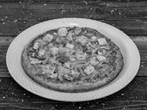 Garden fresh pizza