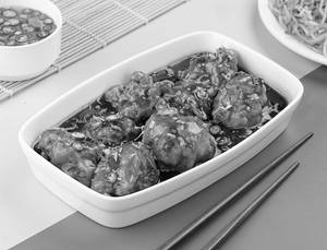Manchurian Chicken (8pcs)