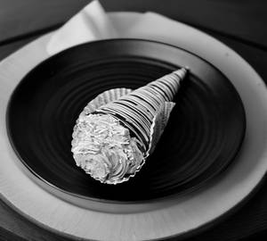 Cornetto Chocolate Pastry [1 Piece]