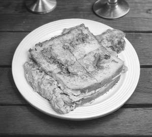 Normal bread omelette