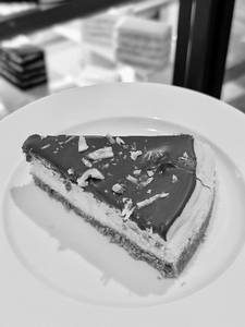 Hazelnut Baked Cheese Cake Pastry