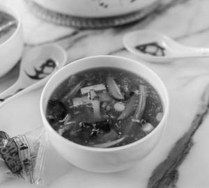 Hot & Sour Veg Soup (Veg)