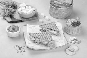 High Protein - Lehsuni Paneer Tikka Classic Sandwich