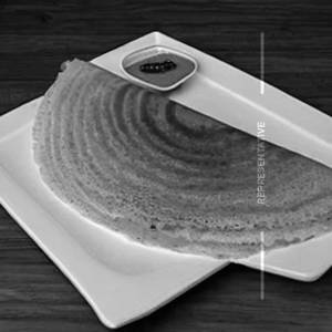 Cheese chutney onion dosa