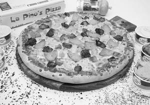 Cheesy Macaroni Non-veg Pizza Regular