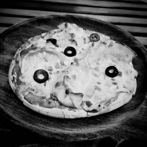 Cheesy Veg Momo Pizza